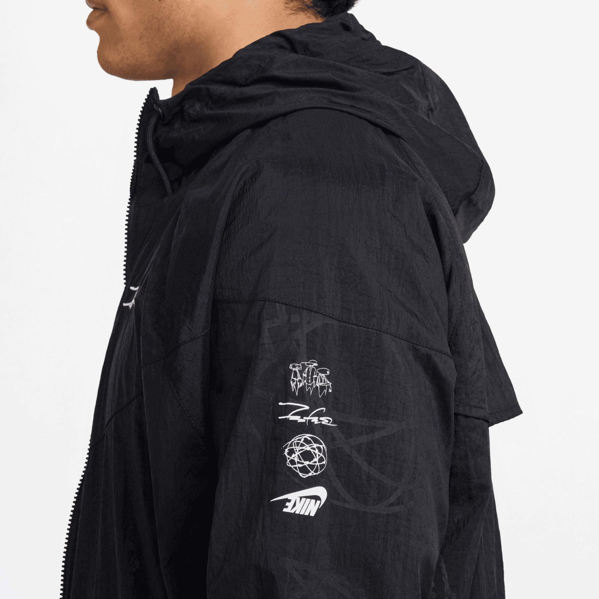 Onesizestore 
Giacca Nike x Futura Sportswear Breaking Windrunner HF7820 010