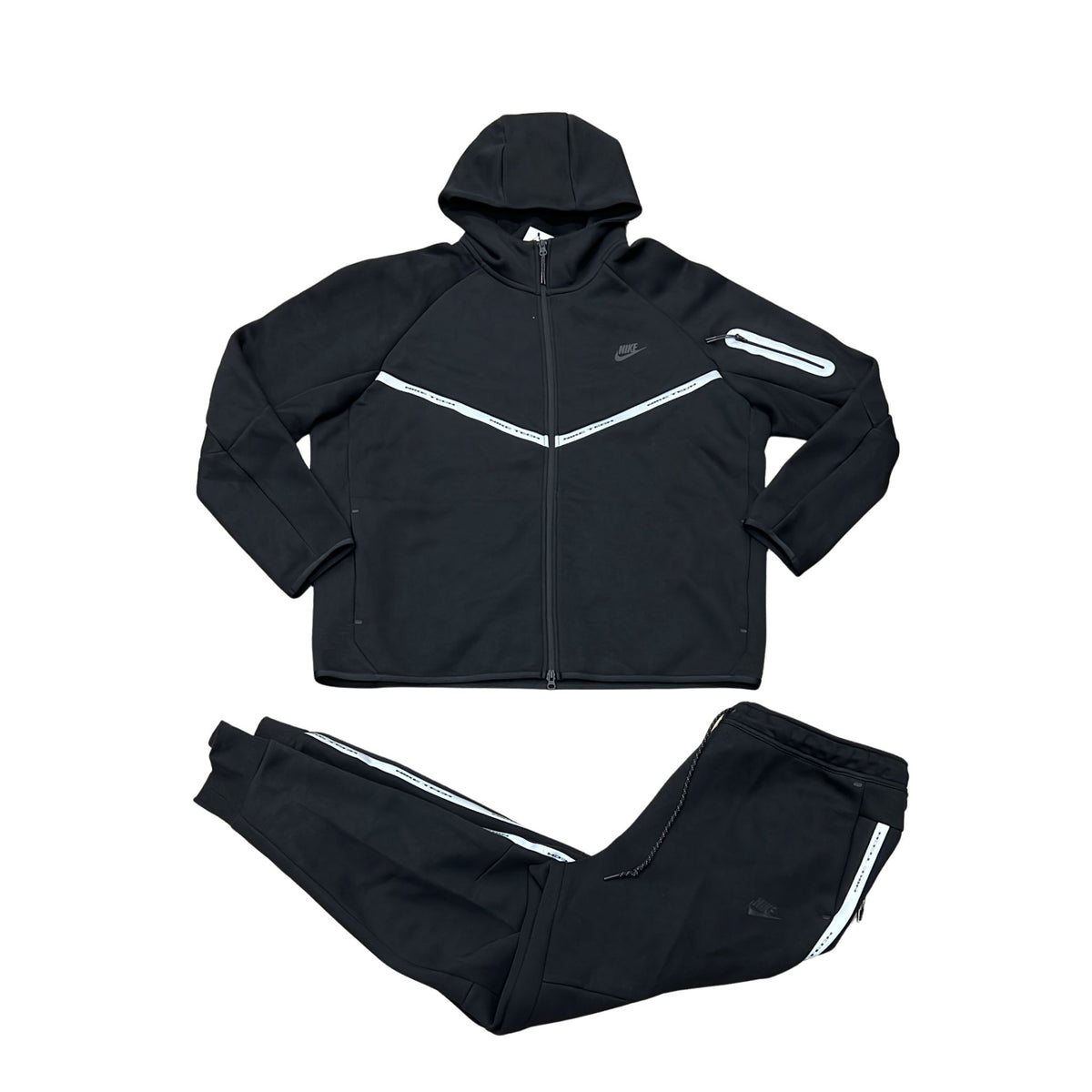Onesizestore Completo Nike Tech Reflective IM6540 010 / IM6537 010