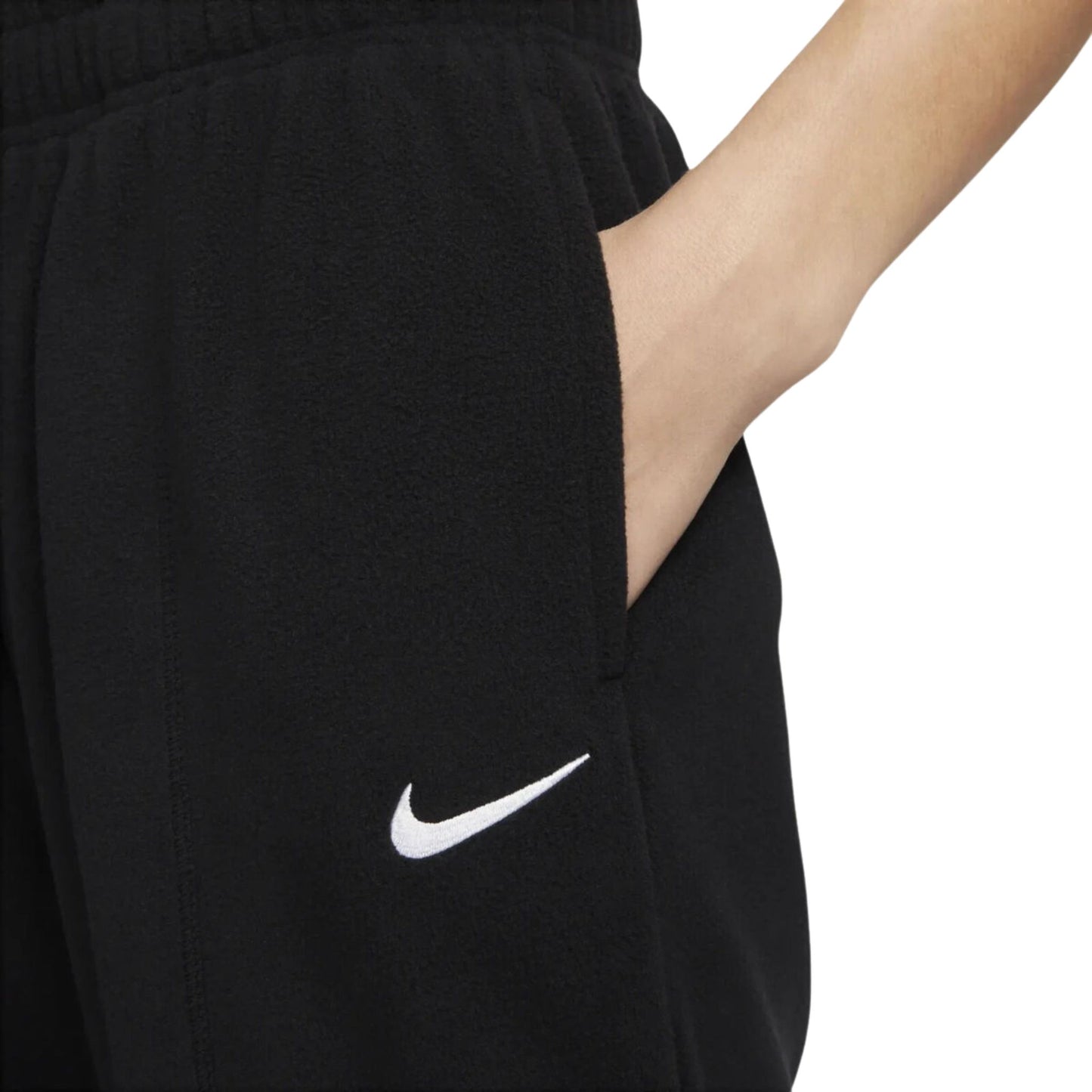 Onesizestore Pantalone Nike Sportswear Damen Trainings Hose Pants in Pile(W) FB8973 010