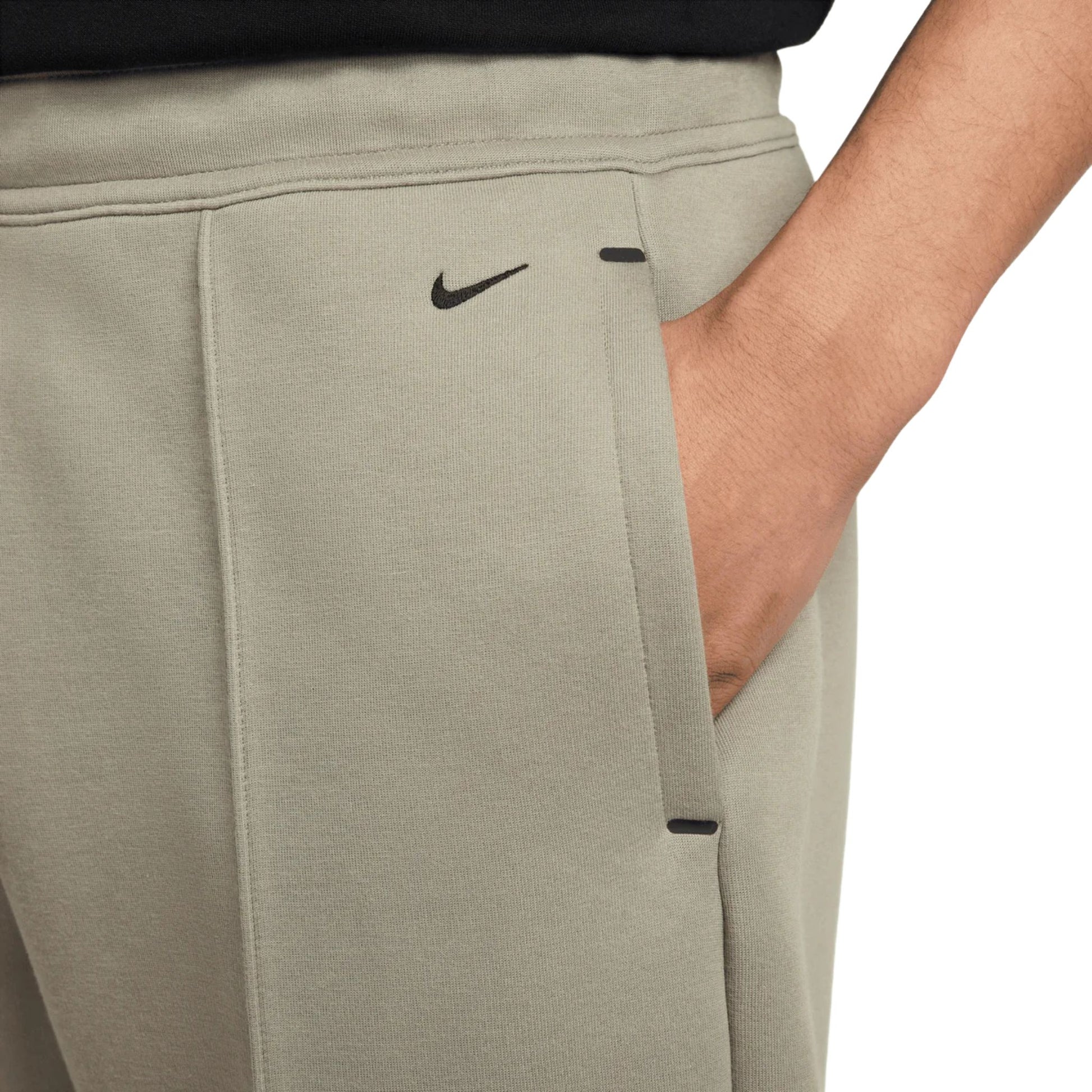 Onesizestore Pantalone Nike Tech Light Army Wide-Leg Fleece Pants HJ0695 320