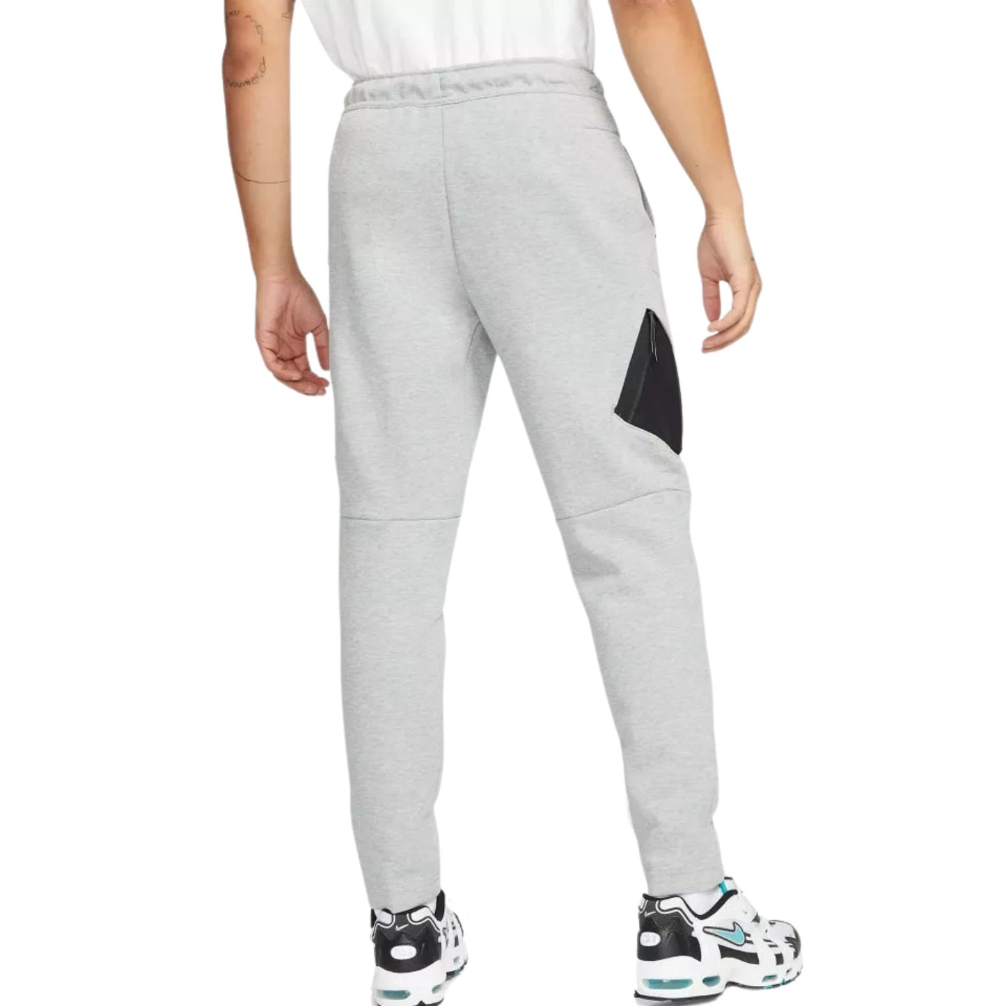 Onesizestore Pantalone Nike Sportswear Tech Fleece DM6453 063