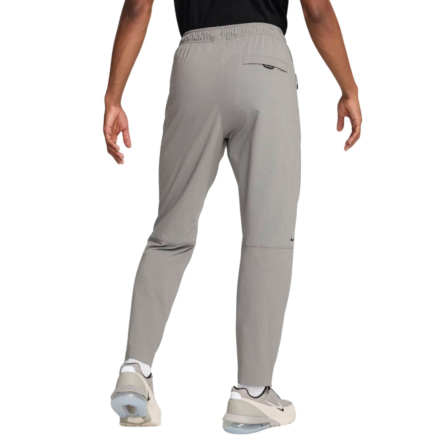 Onesizestore Pantaloni Nike Tech Pants HM8241 014